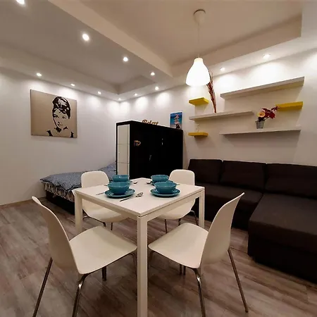 Apartment Unique Offer, Two In One! 2 Studio Egyuett *