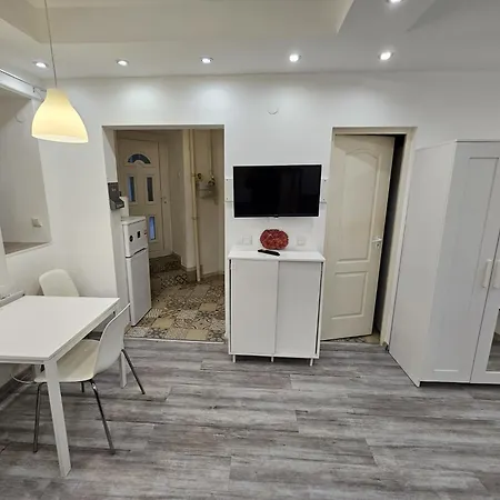 Unique Offer, Two In One! 2 Studio Egyuett Apartment Budapest